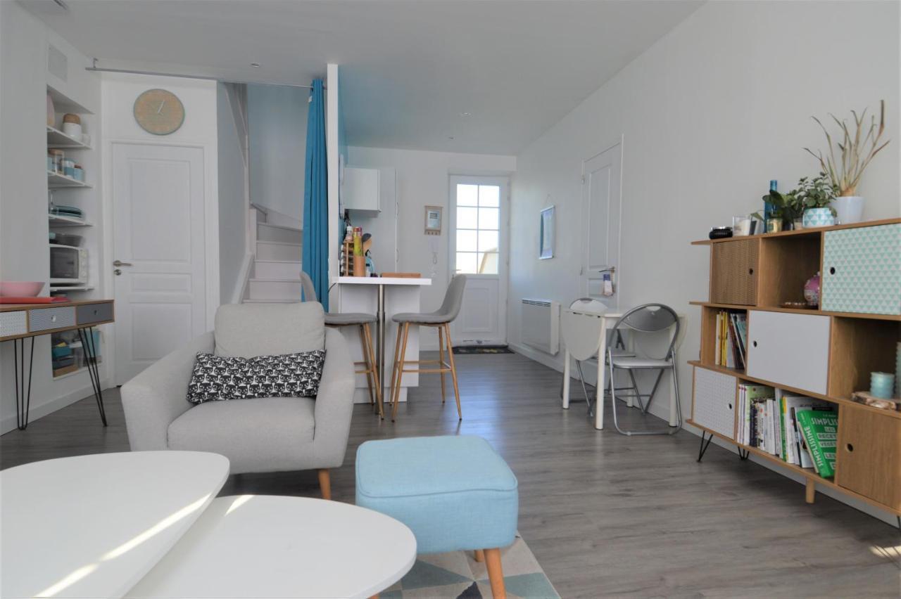 Appartement Moderne Avec Terrasse A 500M De La Mer Курсел-сюр-Мер Екстериор снимка